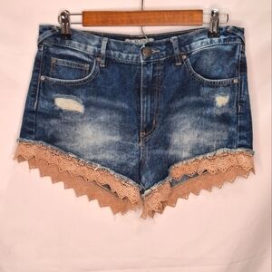 Free People Lace Trim Denim Jean Shorts Size 28